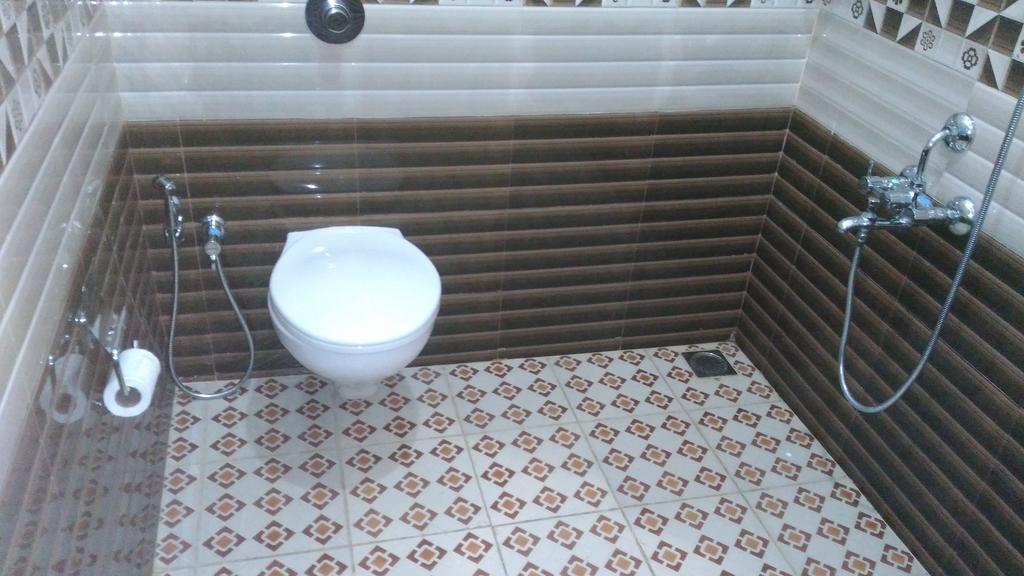 I - One'S Home Stay Kochi Bagian luar foto