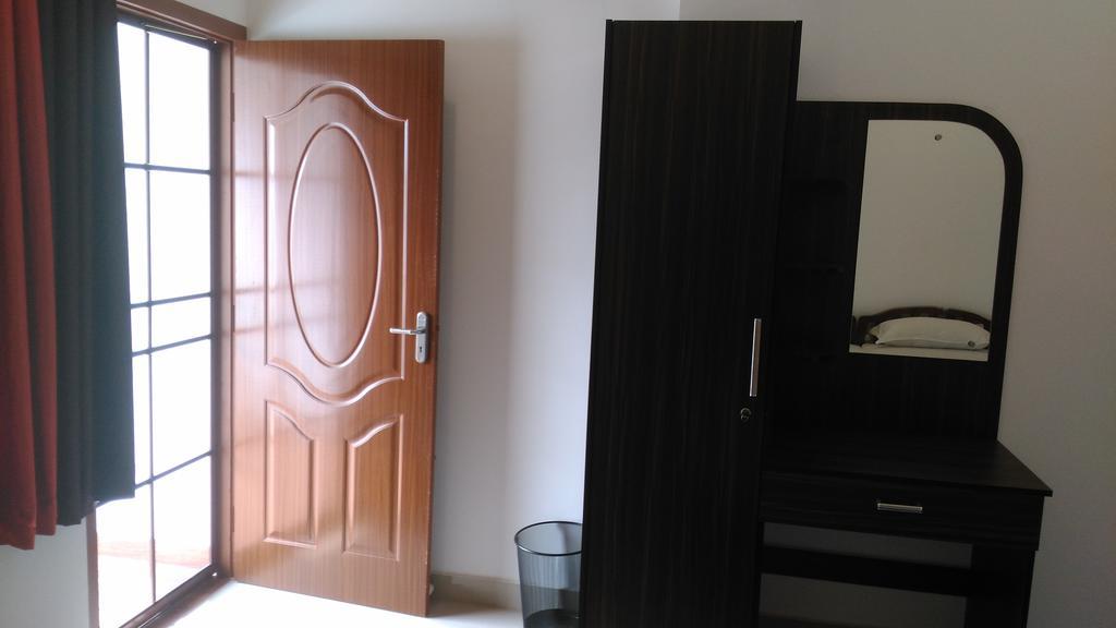 I - One'S Home Stay Kochi Bagian luar foto
