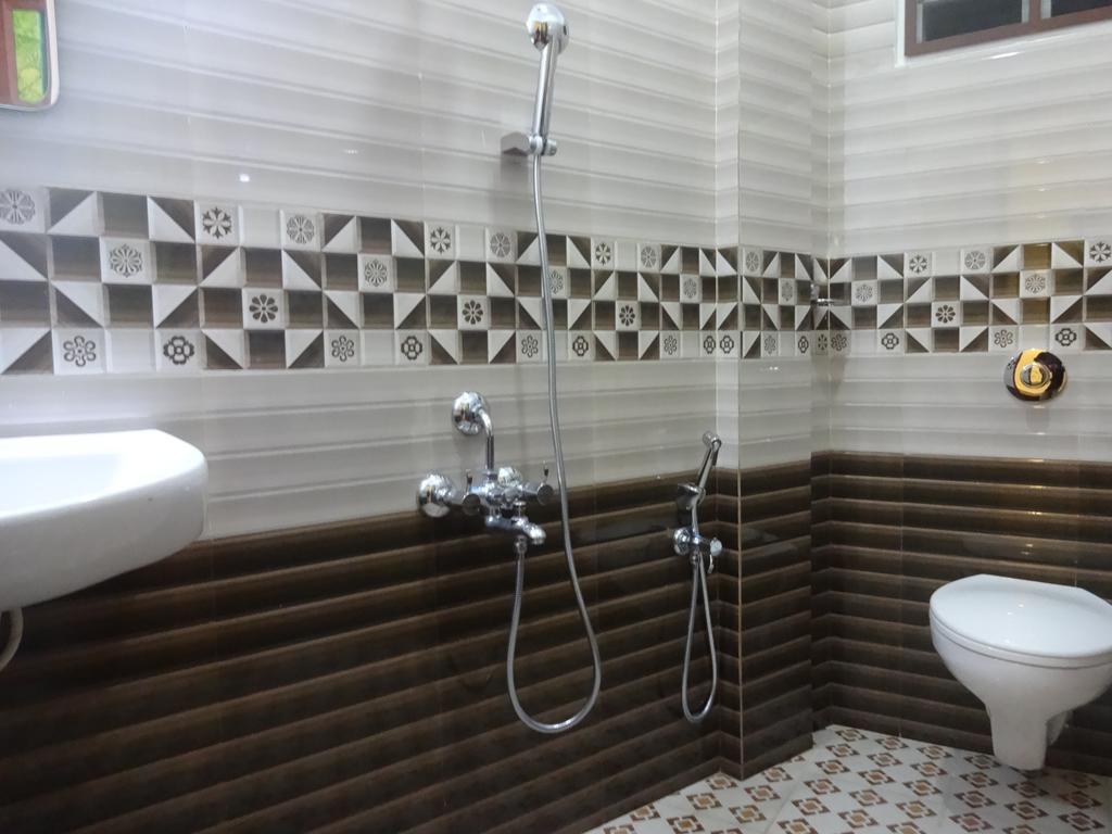 I - One'S Home Stay Kochi Bagian luar foto