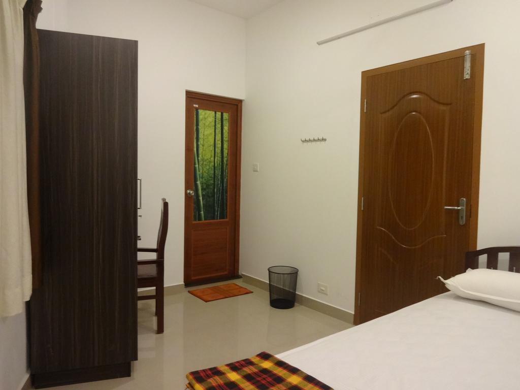 I - One'S Home Stay Kochi Bagian luar foto