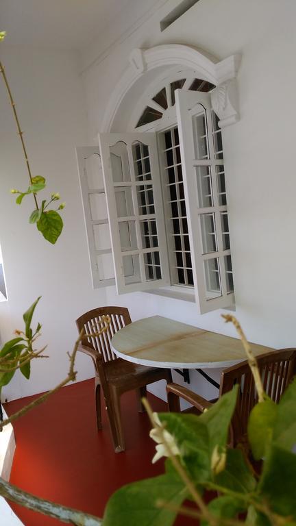 I - One'S Home Stay Kochi Bagian luar foto