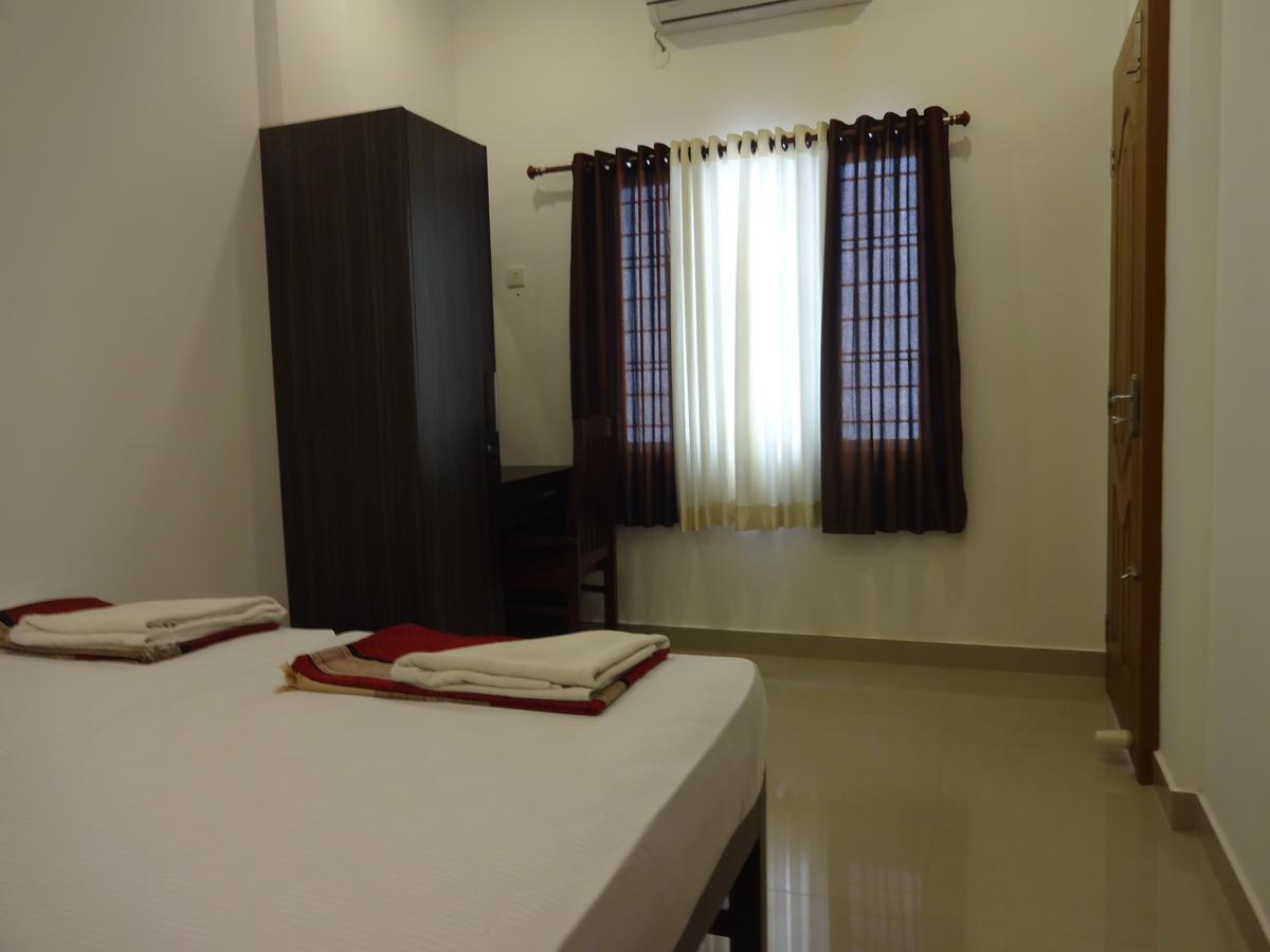 I - One'S Home Stay Kochi Bagian luar foto